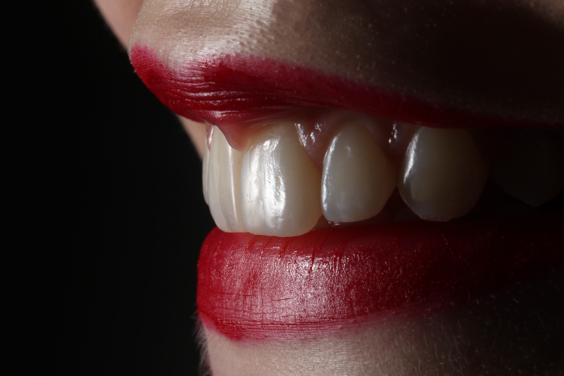 Balti zobi – cilvēka skaistākā rota